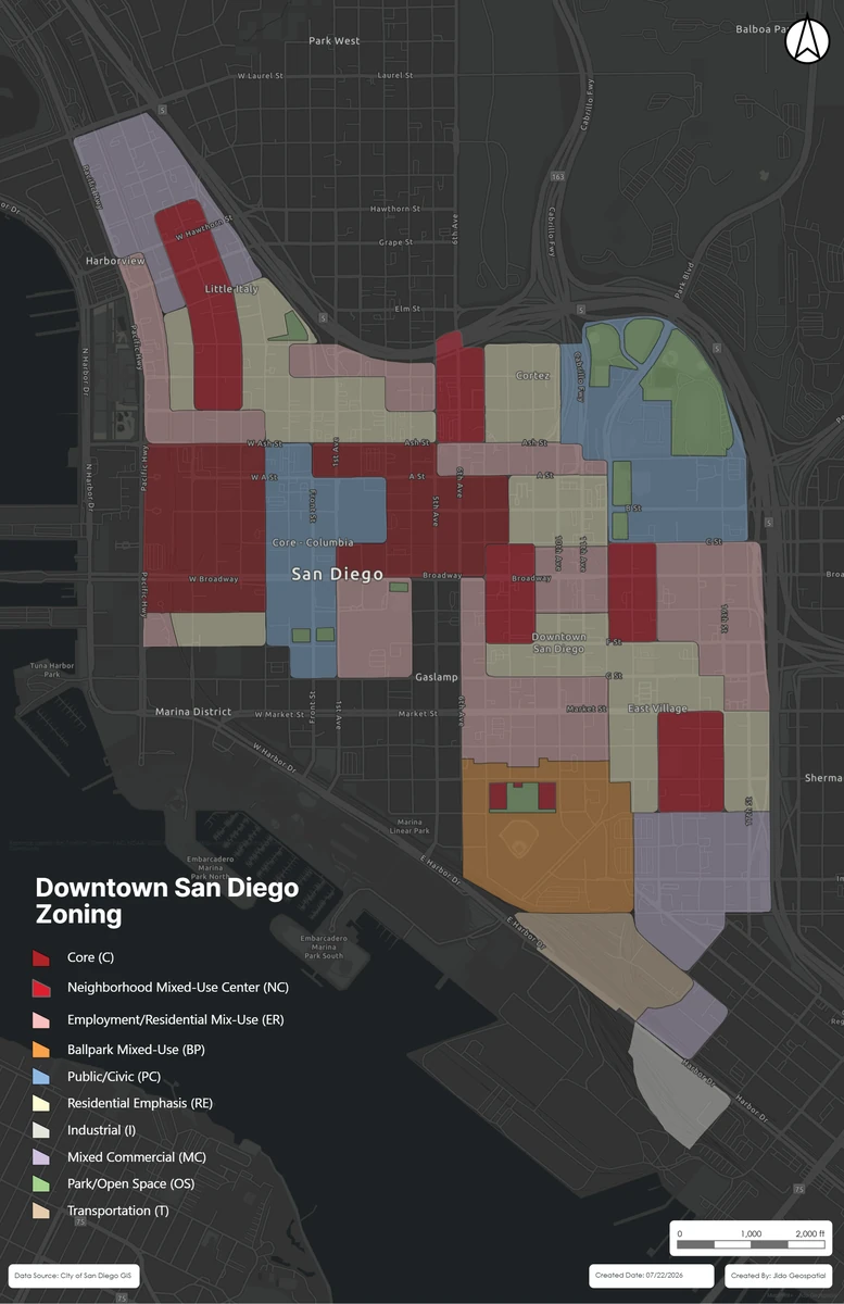 Portrait zoning map with strongly contrasted land-use categories and reference labels